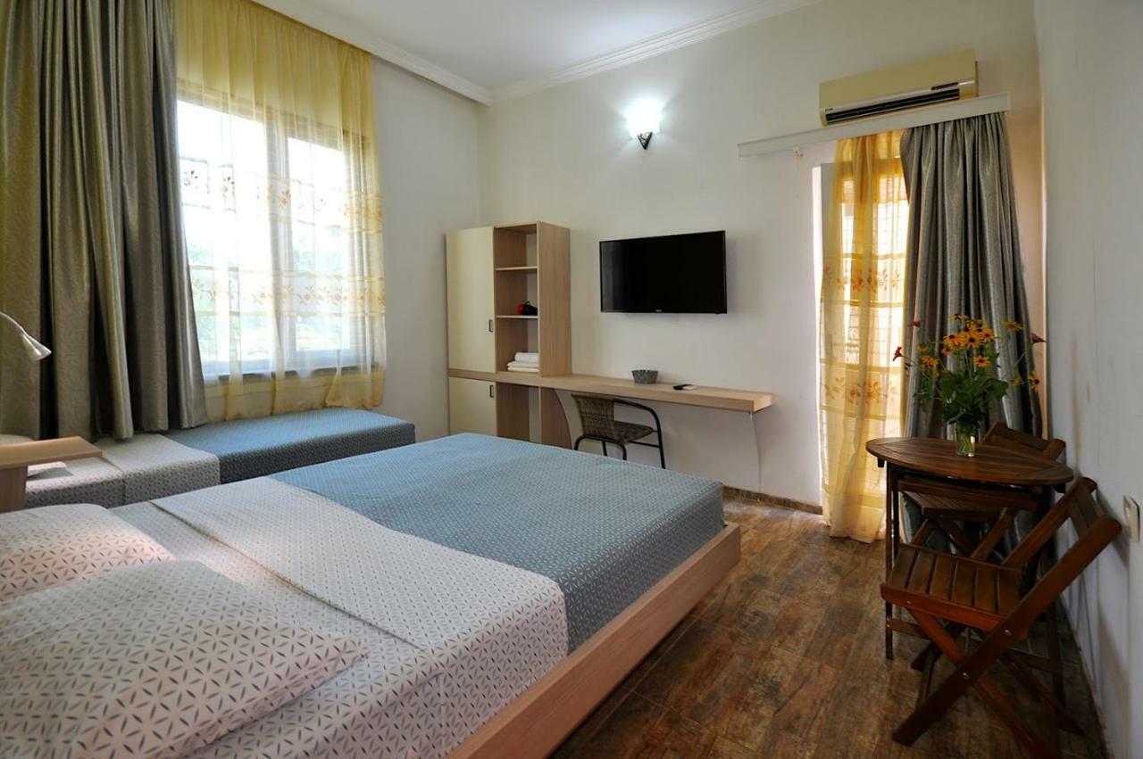 Smak Hotel Kobuleti Quarto foto